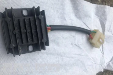 Regulator tensiune pentru ATV, China scuter, moto - 4 fire