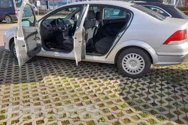 Opel Astra H Sedan 1.6 (benzina) - 2012