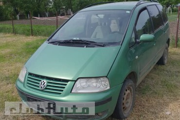 Dezmembrez VW Sharan 1.9 TDI an 2003, orice piesa
