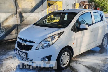 Chevrolet Spark LS, 2010, motor 1.0 benzină, 68 CP, Euro 5, culoare alba, AC, 86.000 km