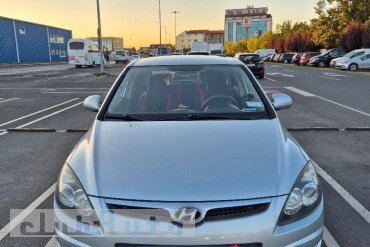 Vând Hyundai i30 