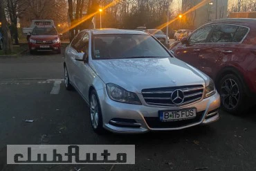 Vand Mercedes C 180 CGI benzina an 2012