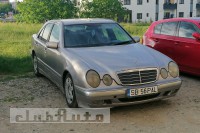Vând Mercedes E200 