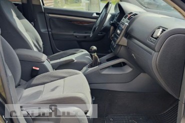 05_front_interior